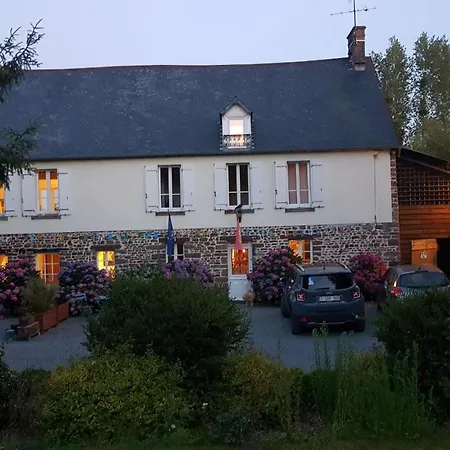 Maison D'hotes Petit Coin De Paradis Moyon